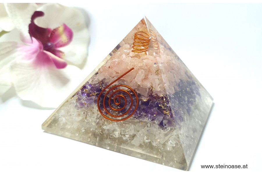 Orgonit Pyramide: Amethyst, Rosenquarz, Bergkristall & Spirale & Herkimer Diamant, 75mm